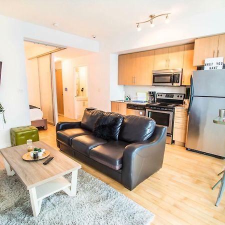 Micasa Suites - Stylish Condo In Maple Leaf Square Toronto Dış mekan fotoğraf