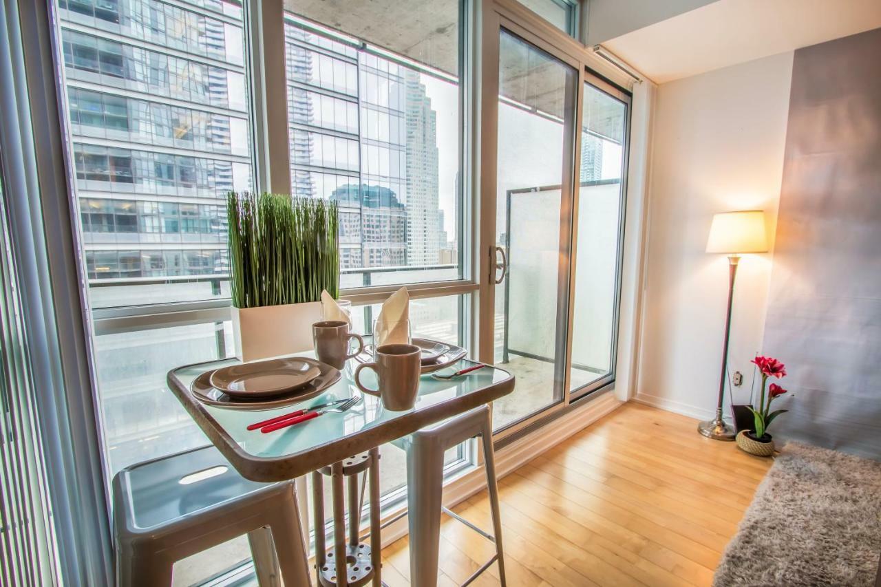Micasa Suites - Stylish Condo In Maple Leaf Square Toronto Dış mekan fotoğraf